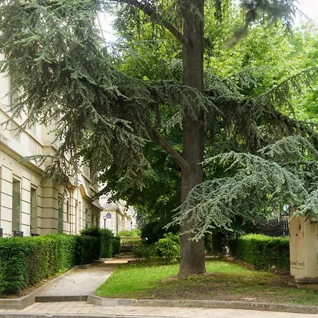 Appartamento Porte D'auteuil Furnished Appt *